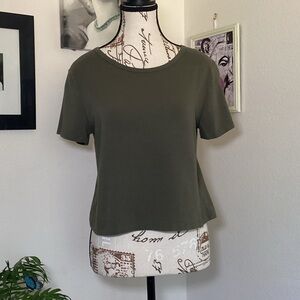 Wild Fable Green Crop T-Shirt Short Sleeve Relaxed